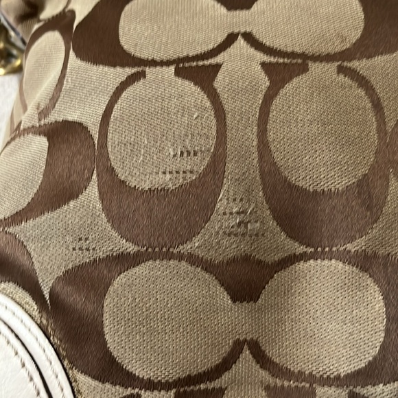 COACH Pretty Shoulder Bag With A Couple of Flaws - Picture 7 of 11